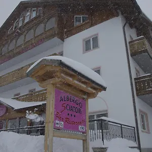 Sciatori Passo del Tonale